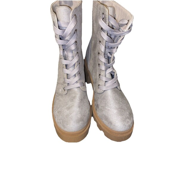 Qupid Women's Heeled Boots Faux Suede Lace Up Camel Size 7 NWT - Picture 1 of 5